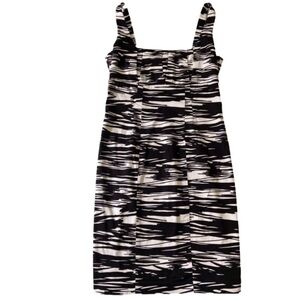 Calvin Klein black white dress bodycon sleeveless stretch flattering pencil 10